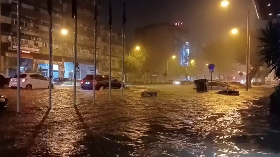 Πλημμύρες ξανά η Θεσσαλονίκη – Δρόμοι ποτάμια (ΦΩΤΟ-ΒΙΝΤΕΟ) - Seleo news